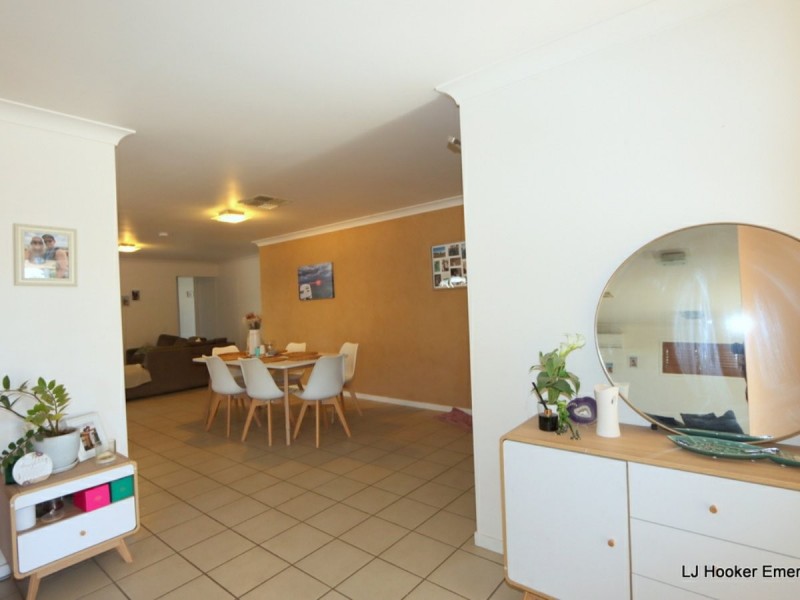 2B Sharlyn Crescent,, Emerald QLD 4720