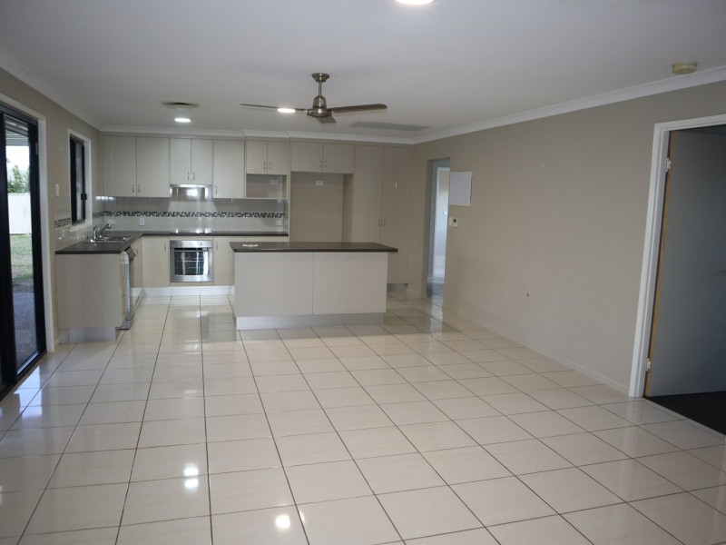 3 Eagle Street, Emerald QLD 4720