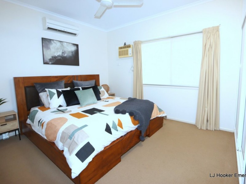 2 Ward Place, Emerald QLD 4720