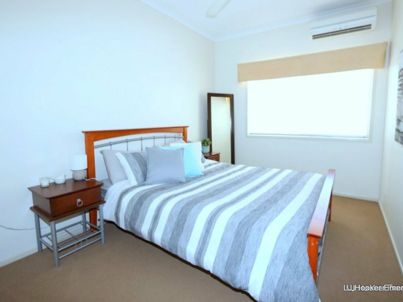 2 Ward Place, Emerald QLD 4720