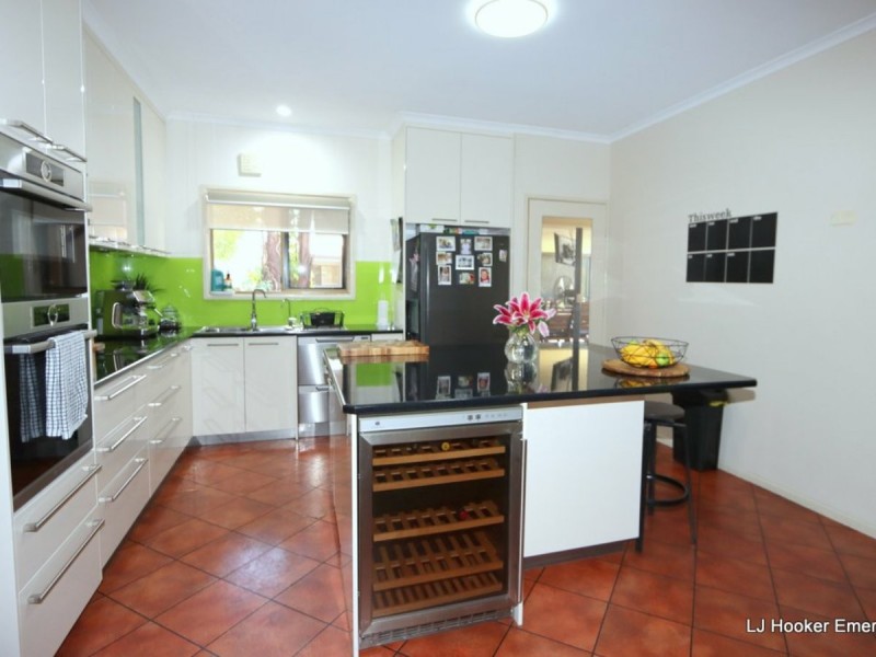 2 Ward Place, Emerald QLD 4720