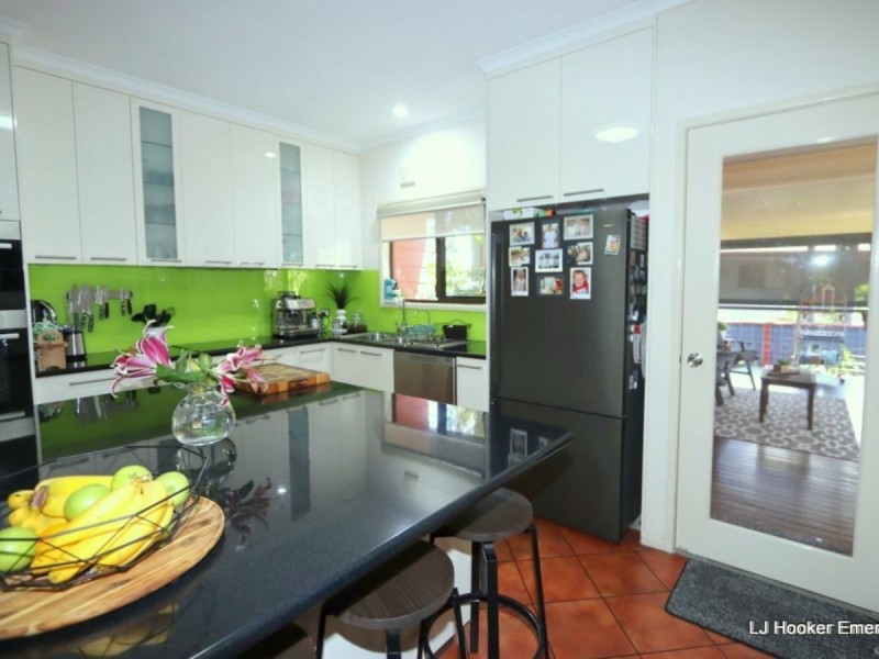 2 Ward Place, Emerald QLD 4720