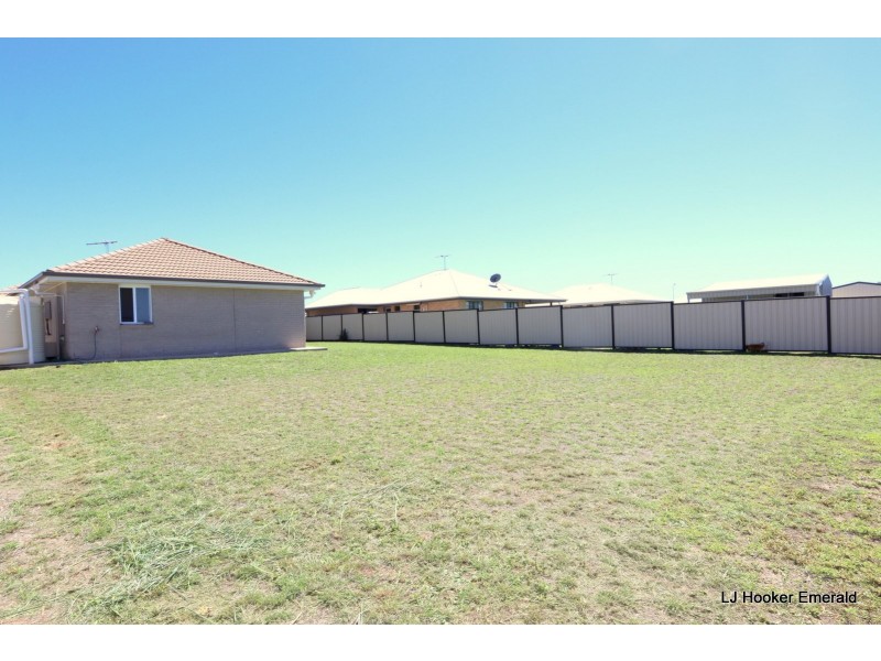 75 Mayfair Drive, Emerald QLD 4720