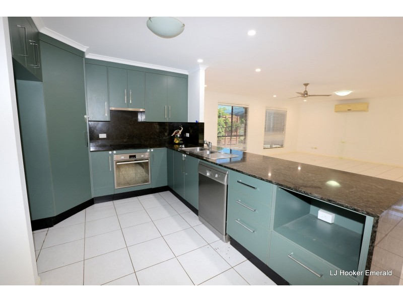 32 Blue Gums Drive, Emerald QLD 4720