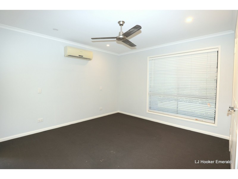 32 Blue Gums Drive, Emerald QLD 4720