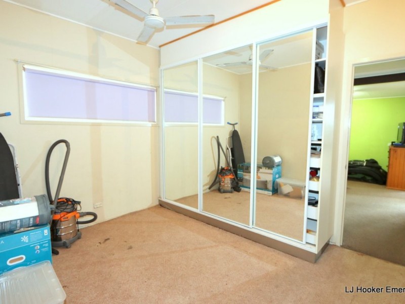 9 Dearden Place, Emerald QLD 4720