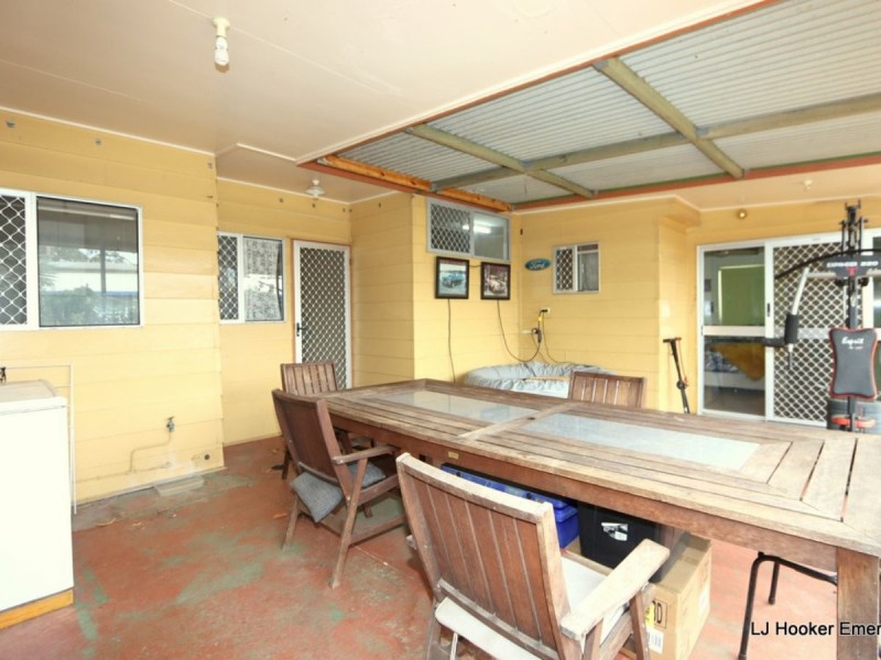 9 Dearden Place, Emerald QLD 4720