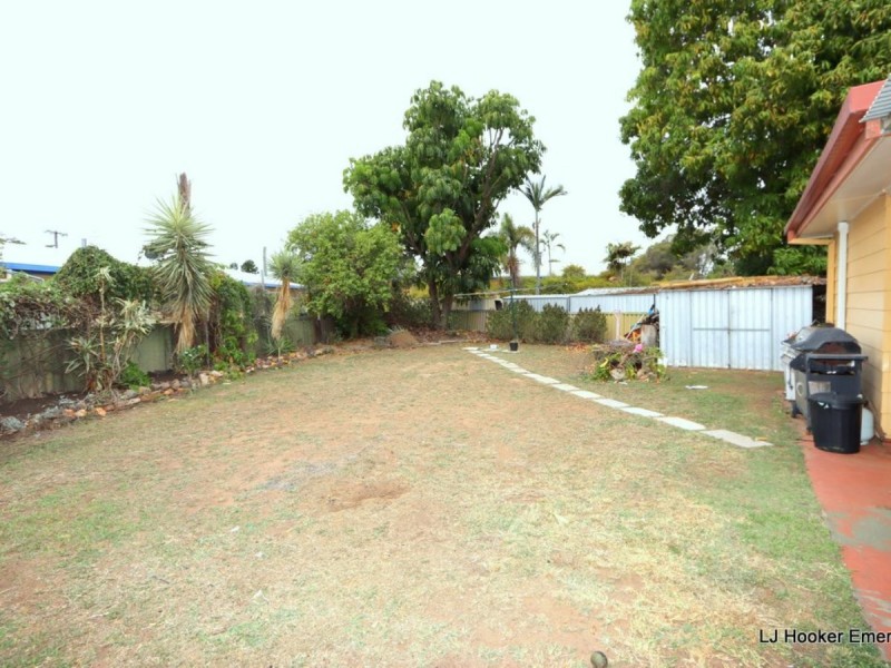 9 Dearden Place, Emerald QLD 4720