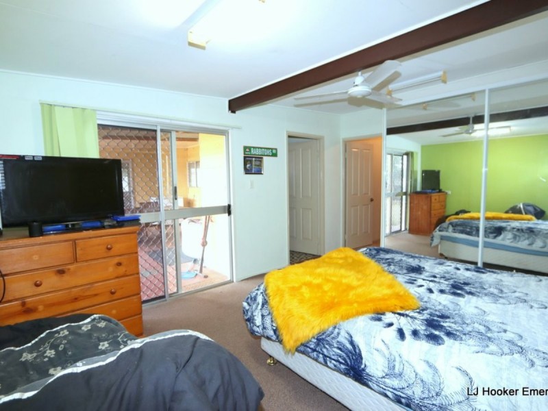 9 Dearden Place, Emerald QLD 4720