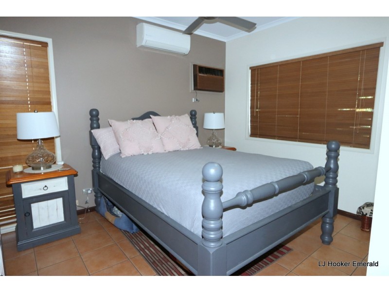 26 Dawn Crescent, Emerald QLD 4720