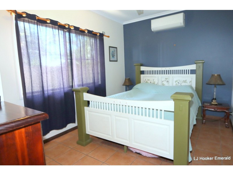 26 Dawn Crescent, Emerald QLD 4720