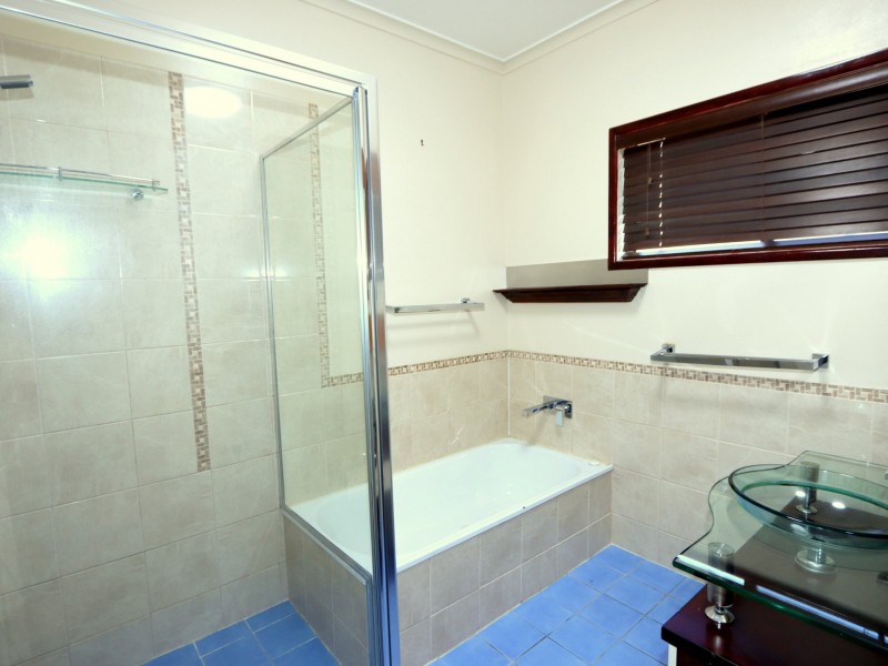 26 Dawn Crescent, Emerald QLD 4720