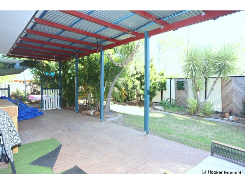 26 Dawn Crescent, Emerald QLD 4720