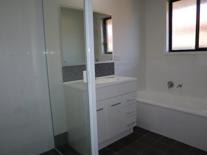 3 Berthun Street, Emerald QLD 4720