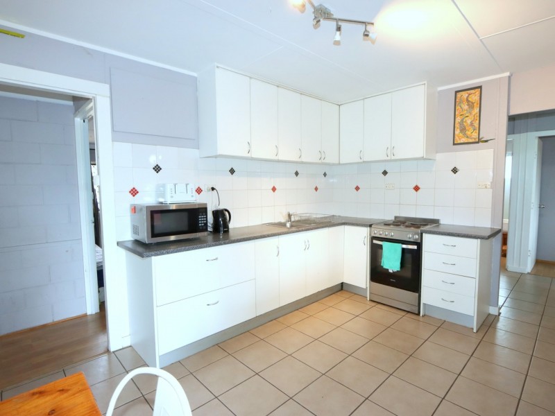 23 Retro Street, Capella QLD 4723