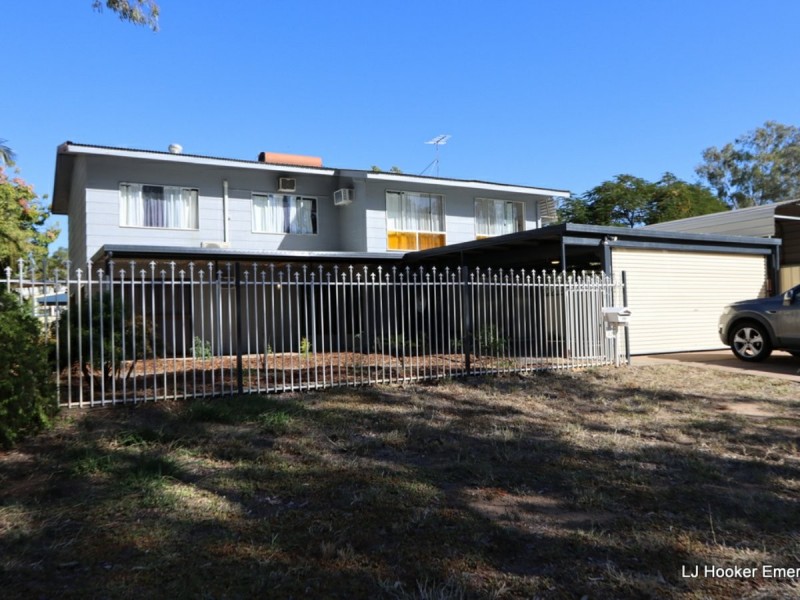 17 Aid Street, Emerald QLD 4720