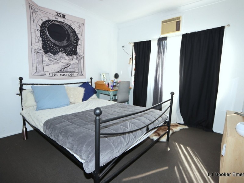 17 Aid Street, Emerald QLD 4720