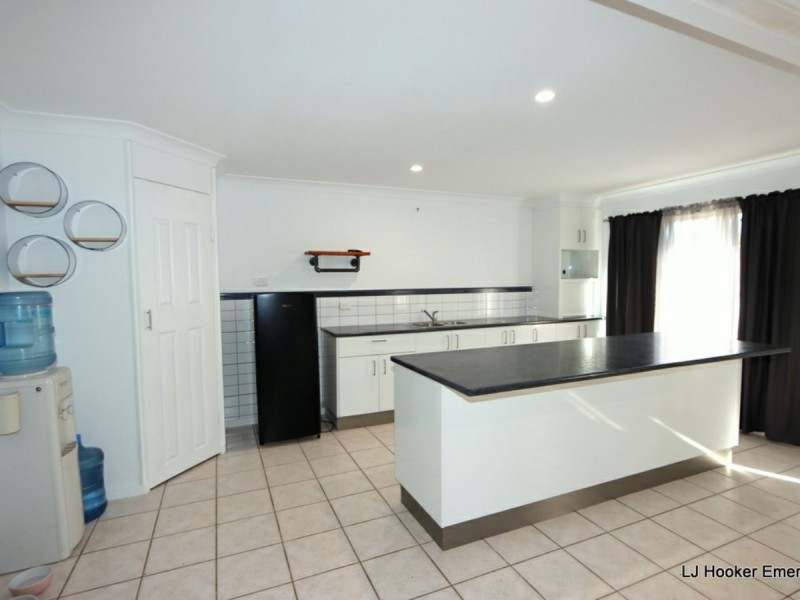 17 Aid Street, Emerald QLD 4720