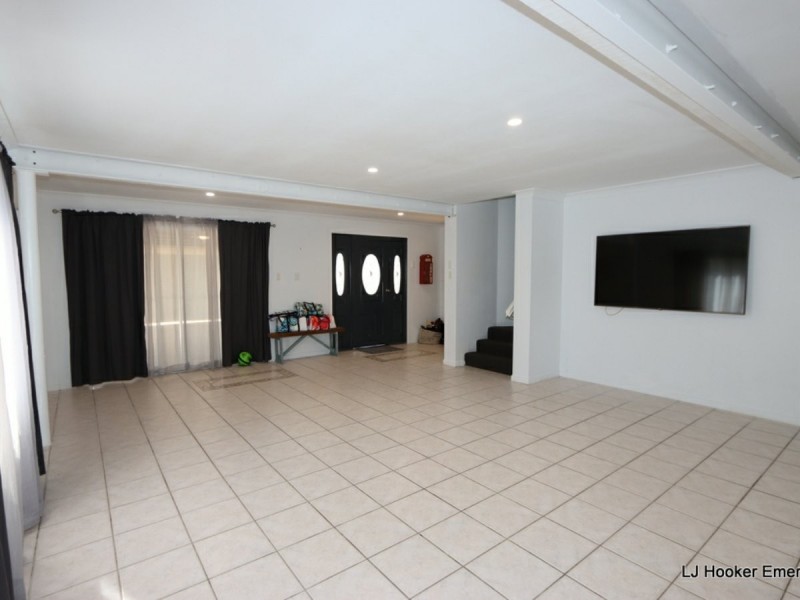 17 Aid Street, Emerald QLD 4720