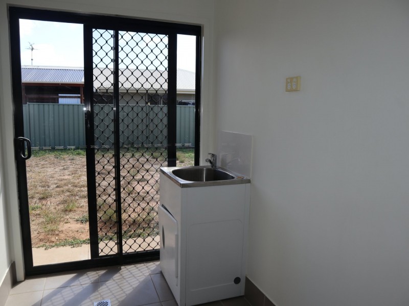 1 Rogers Street, Emerald QLD 4720