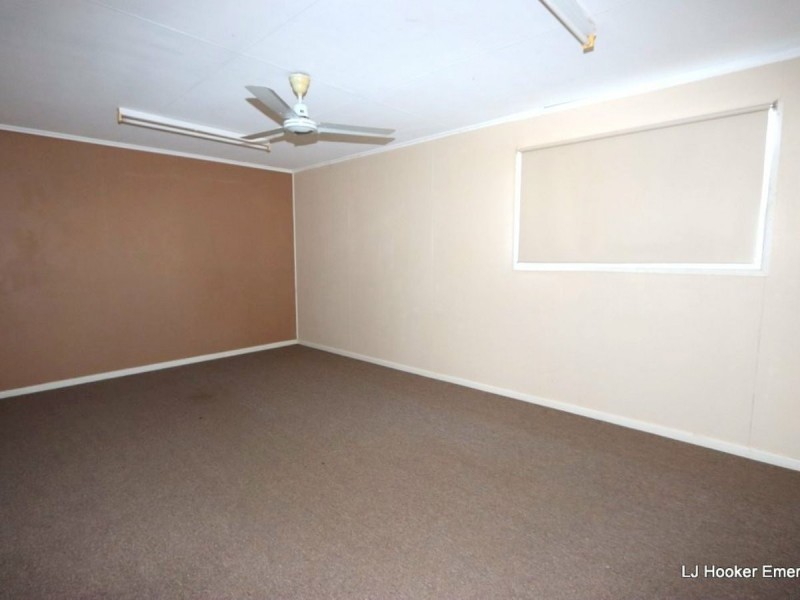 50 Loch Street, Emerald QLD 4720