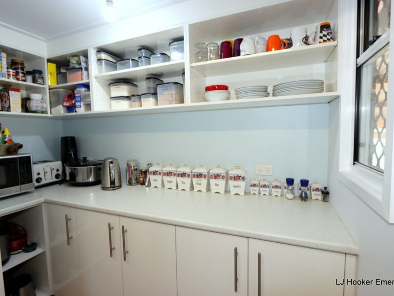 15 Frazer Street, Emerald QLD 4720