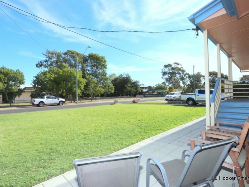 15 Frazer Street, Emerald QLD 4720