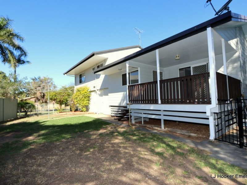 27 Colleen Av, Emerald QLD 4720