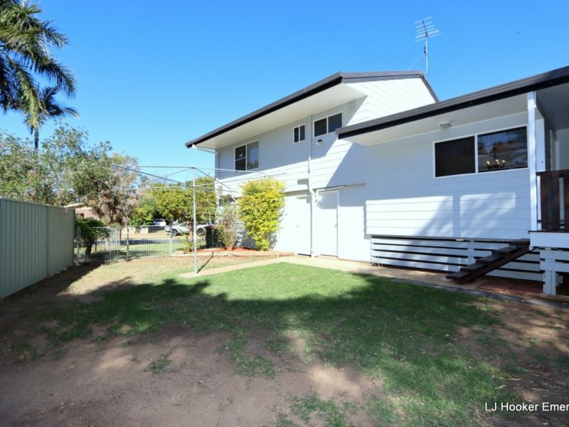 27 Colleen Av, Emerald QLD 4720