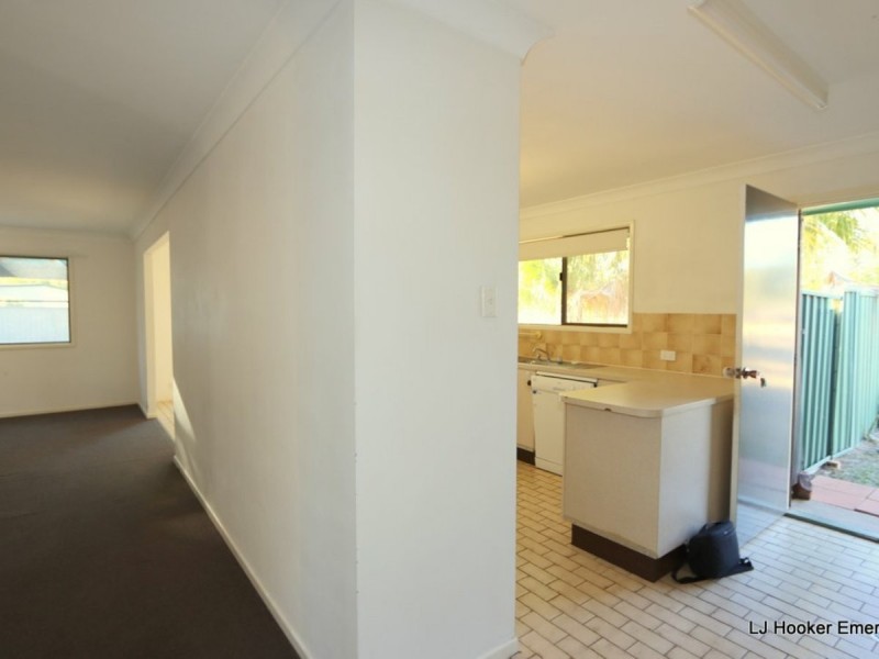 124 Opal St, Emerald QLD 4720