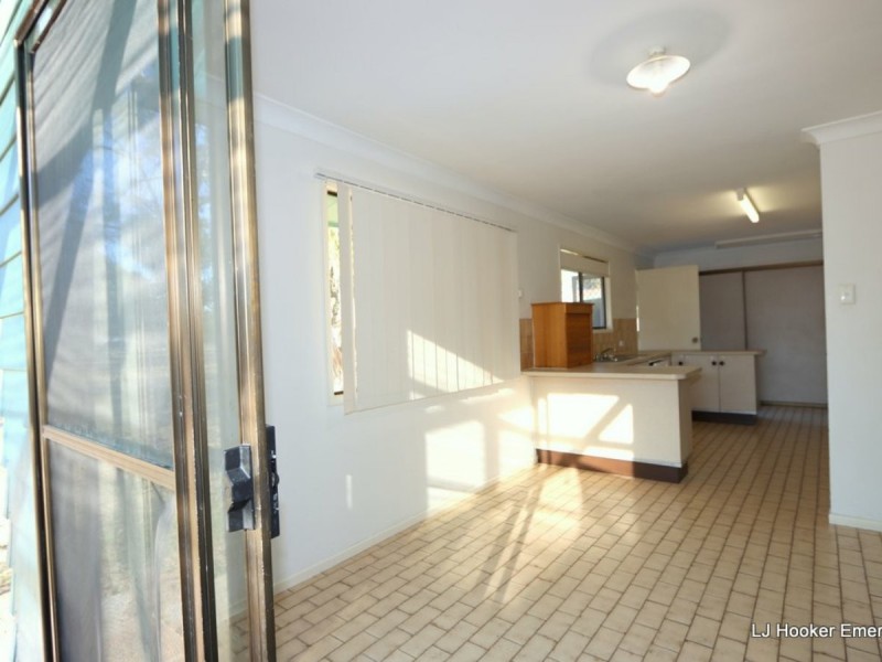 124 Opal St, Emerald QLD 4720