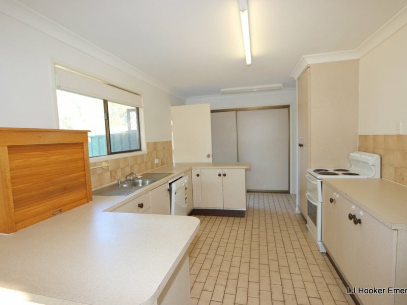 124 Opal St, Emerald QLD 4720
