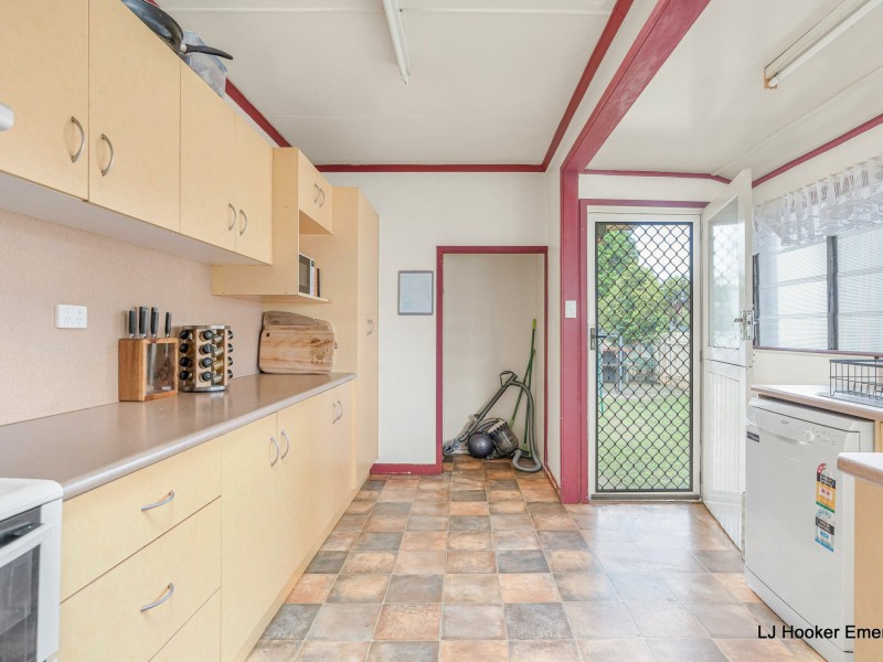 104 Harris Street, Emerald QLD 4720