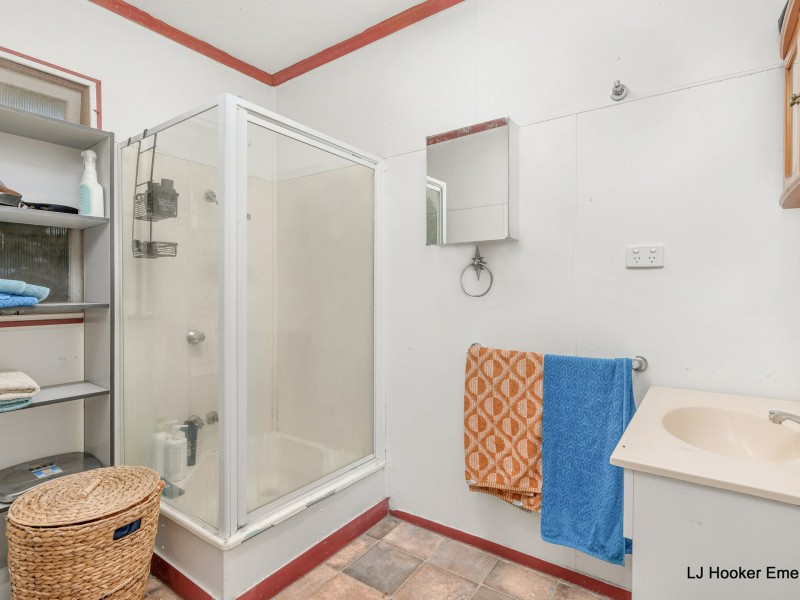 104 Harris Street, Emerald QLD 4720