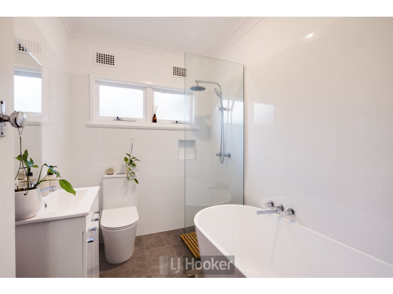 3 Lauren Drive, Emerald QLD 4720