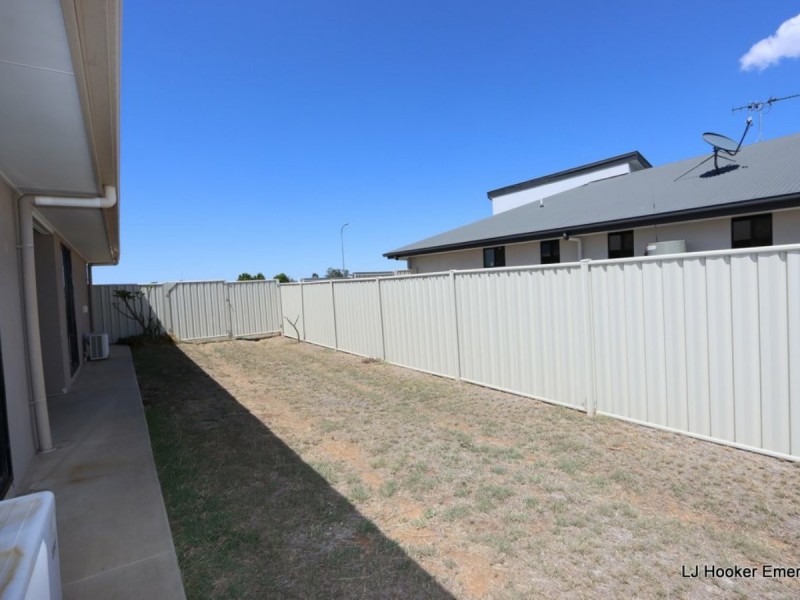 4 Baird Street, Emerald QLD 4720