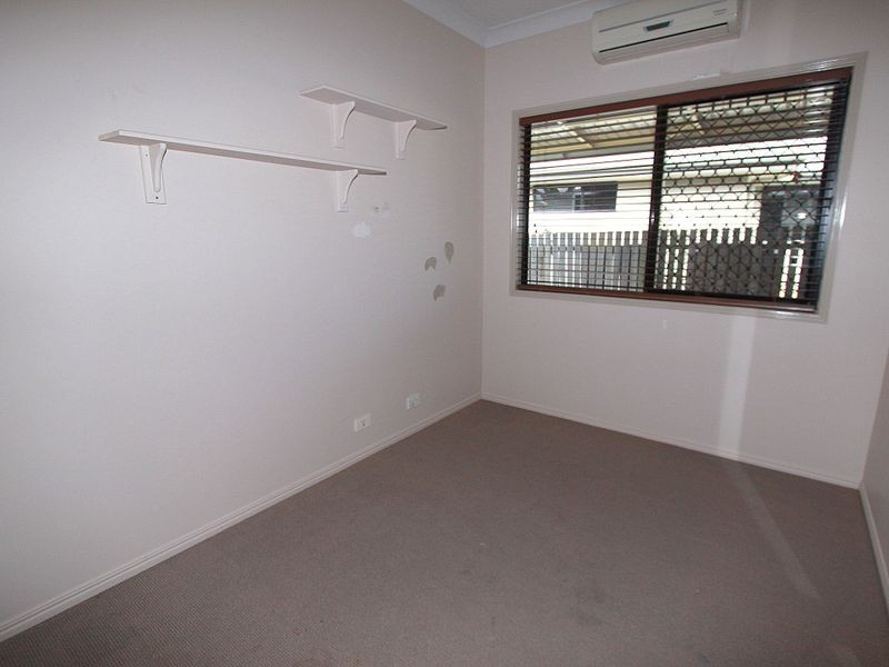 5 Chandon Crt, Emerald QLD 4720