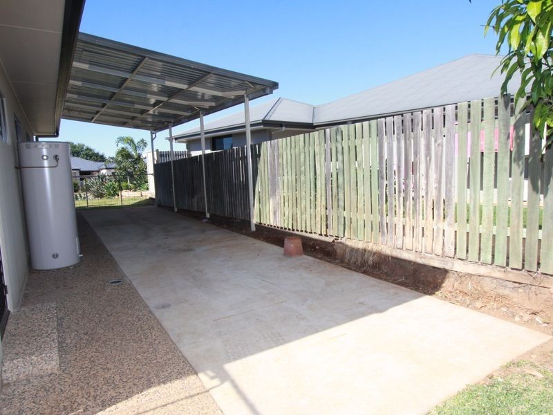 5 Chandon Crt, Emerald QLD 4720