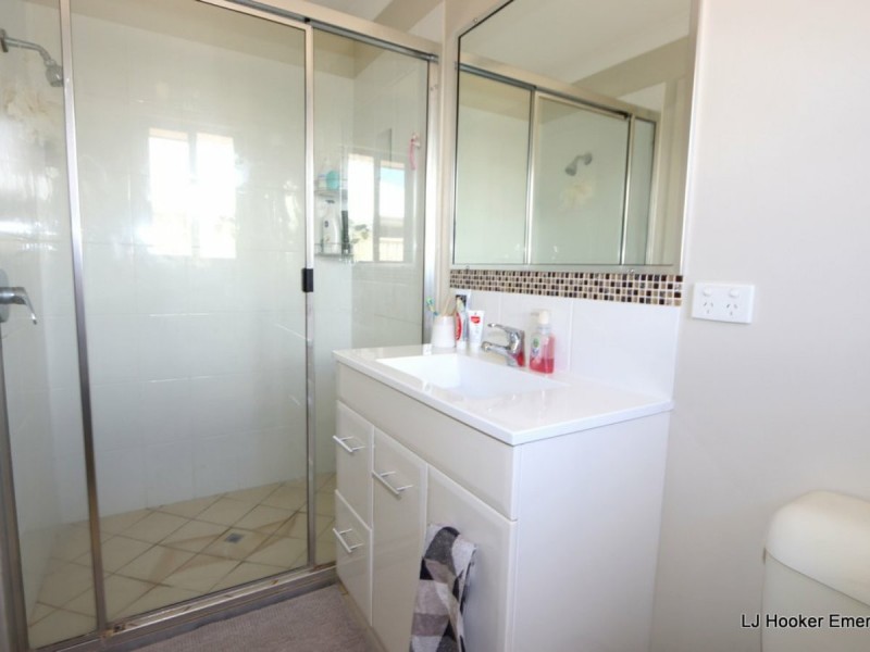 26 Wright Street, Emerald QLD 4720