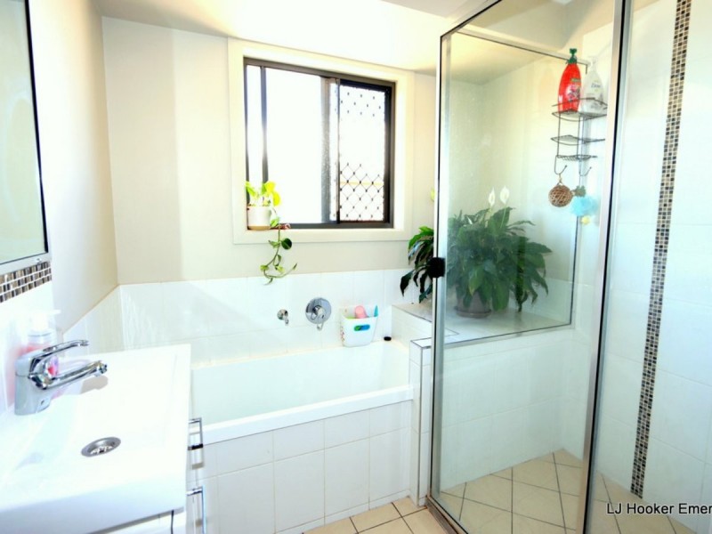 26 Wright Street, Emerald QLD 4720