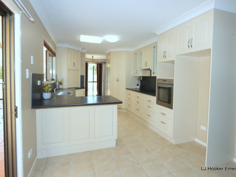 9 Suncross Place, Emerald QLD 4720