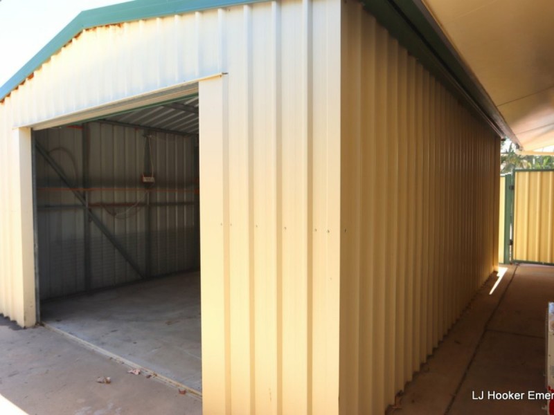 9 Suncross Place, Emerald QLD 4720