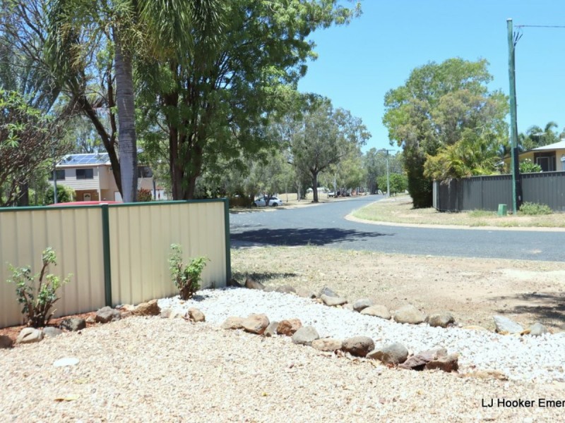 9 Suncross Place, Emerald QLD 4720