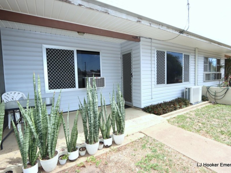 Unit 2/45 Opal Street, Emerald QLD 4720