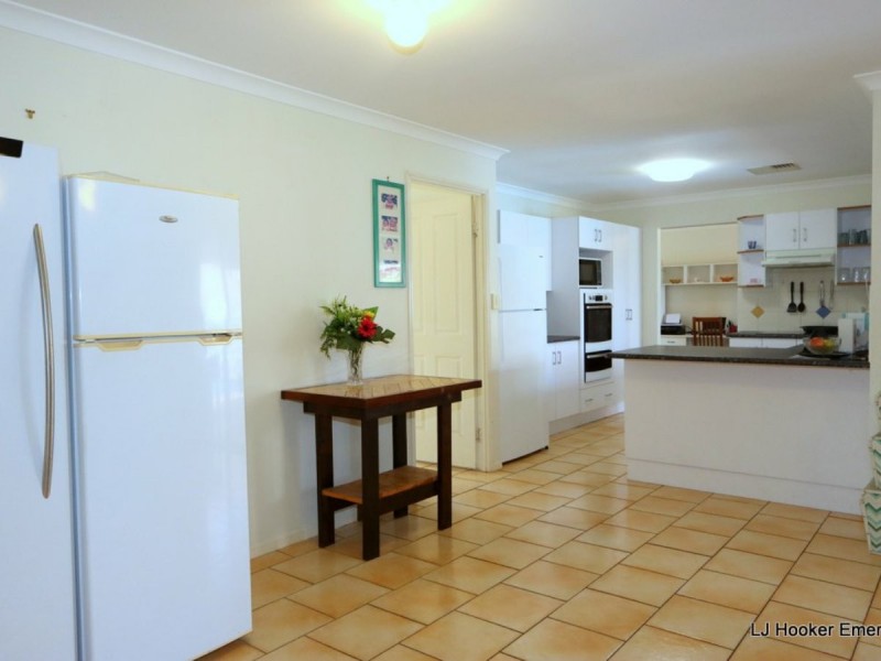 59 Crinum Crescent, Emerald QLD 4720