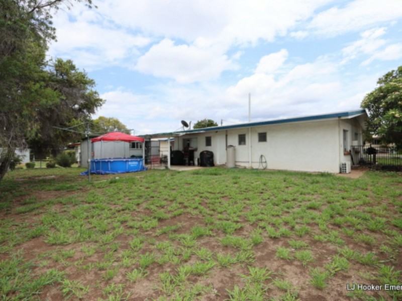 2 Opal Lane, Emerald QLD 4720