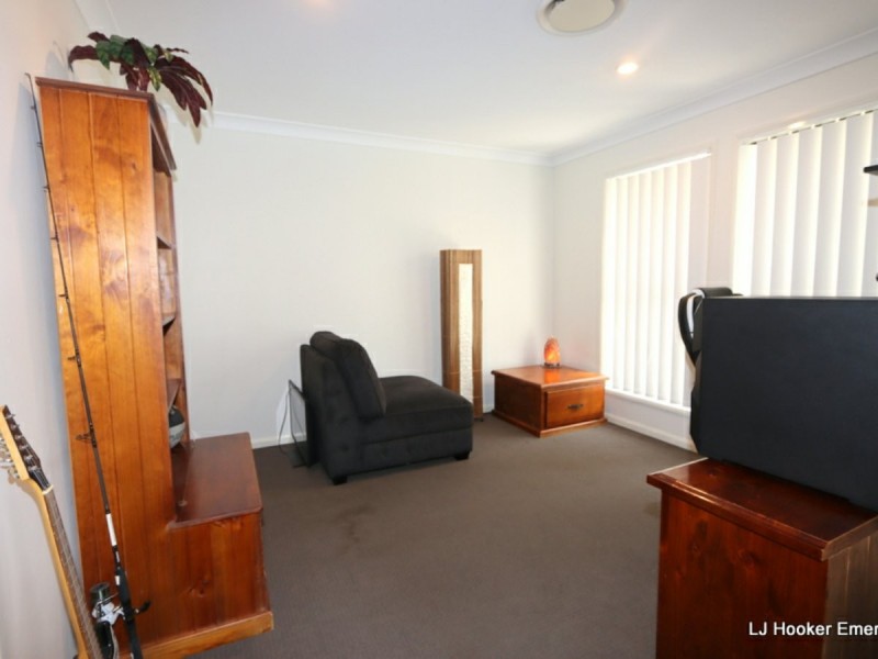 15 Newman Drive, Emerald QLD 4720