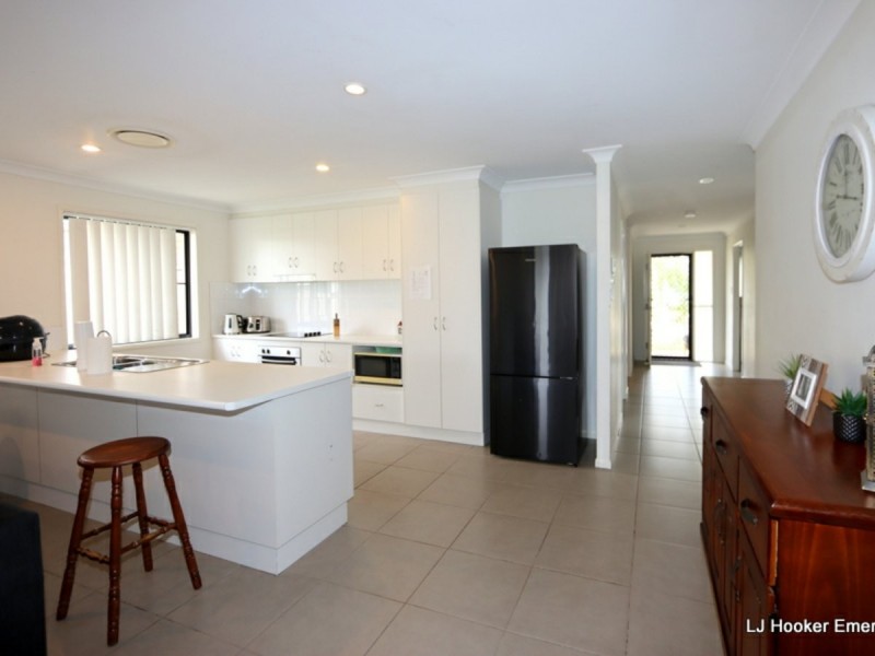 15 Newman Drive, Emerald QLD 4720