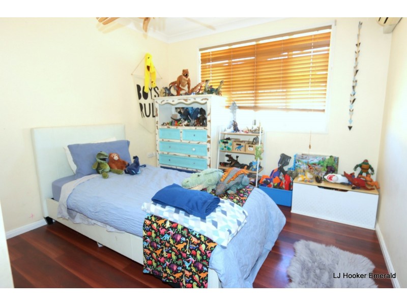 23 Crinum Crescent, Emerald QLD 4720