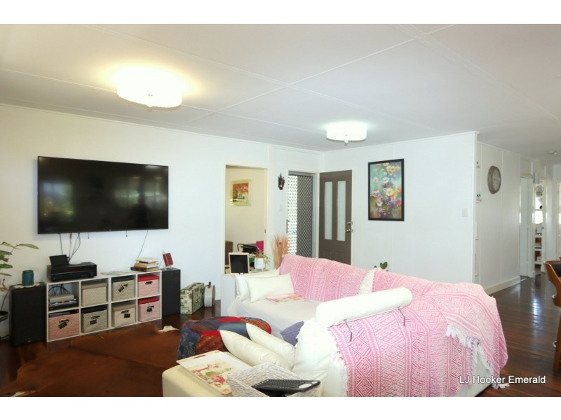 30 Moody Street, Emerald QLD 4720